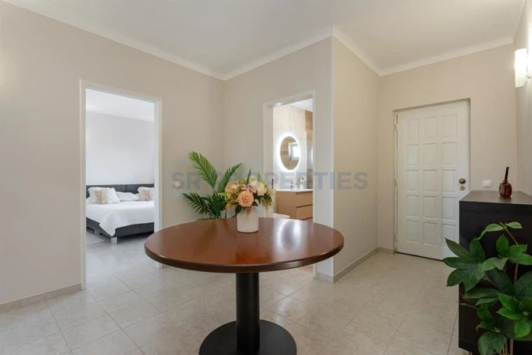 Moradia T4 para Venda em Guia Foto 18