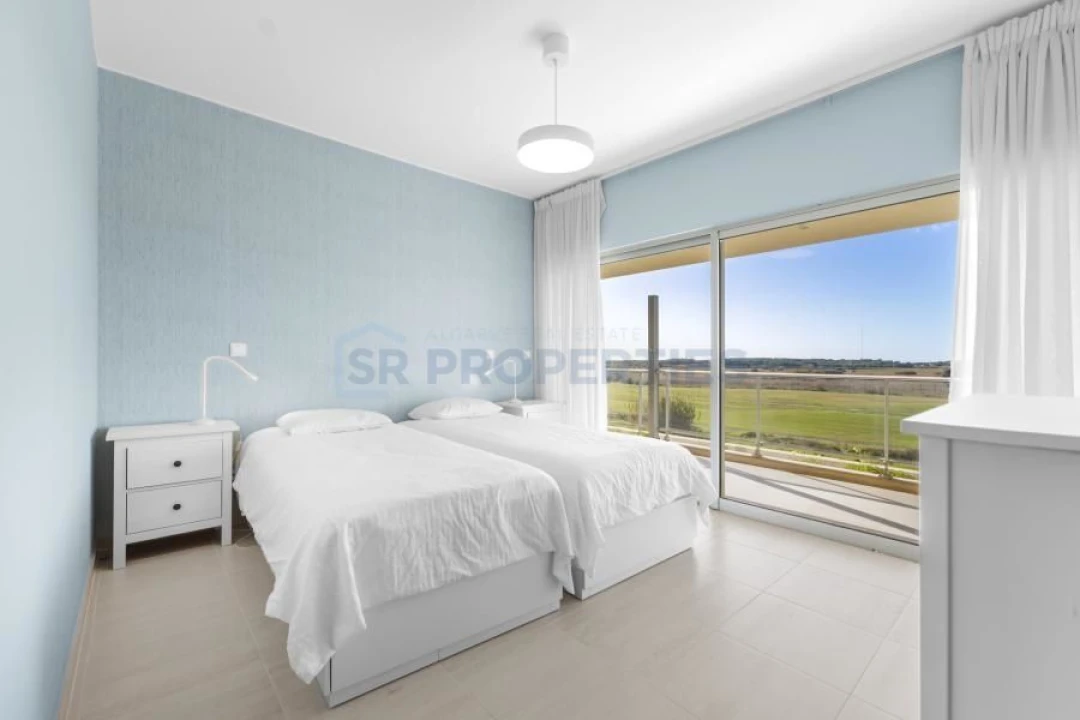 Apartamento T2 para Venda em Quarteira Foto 4