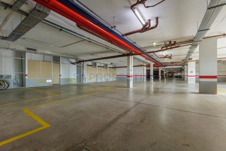 Apartamento T2 para Venda em Quarteira Foto 41