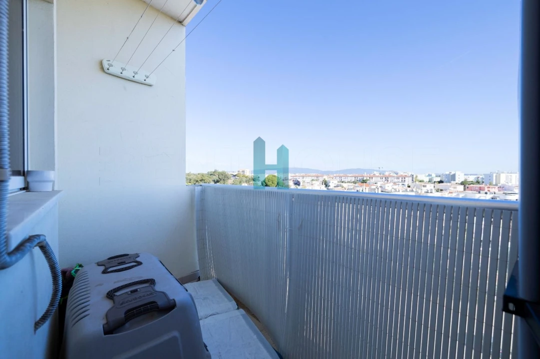 Apartamento T2 para Venda em Portimão Foto 18