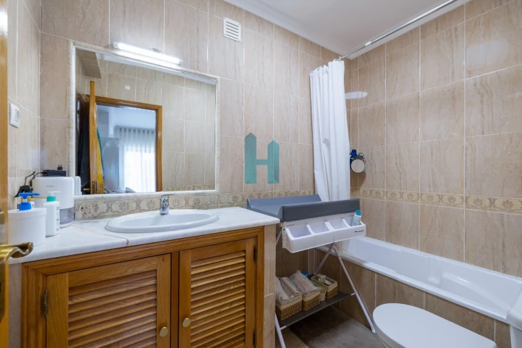 Apartamento T2 para Venda em Portimão Foto 9