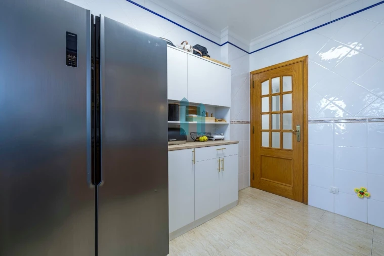 Apartamento T2 para Venda em Portimão Foto 16