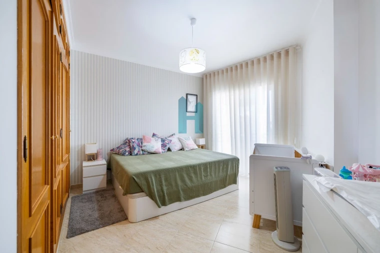 Apartamento T2 para Venda em Portimão Foto 12
