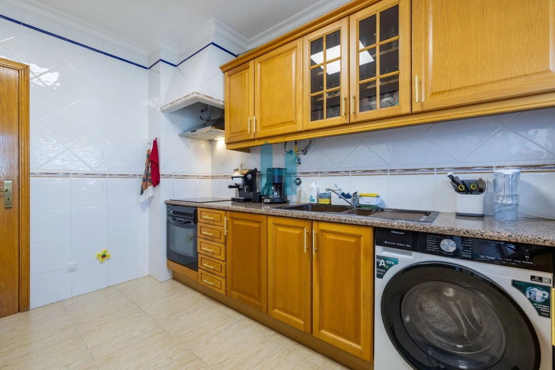 Apartamento T2 para Venda em Portimão Foto 15