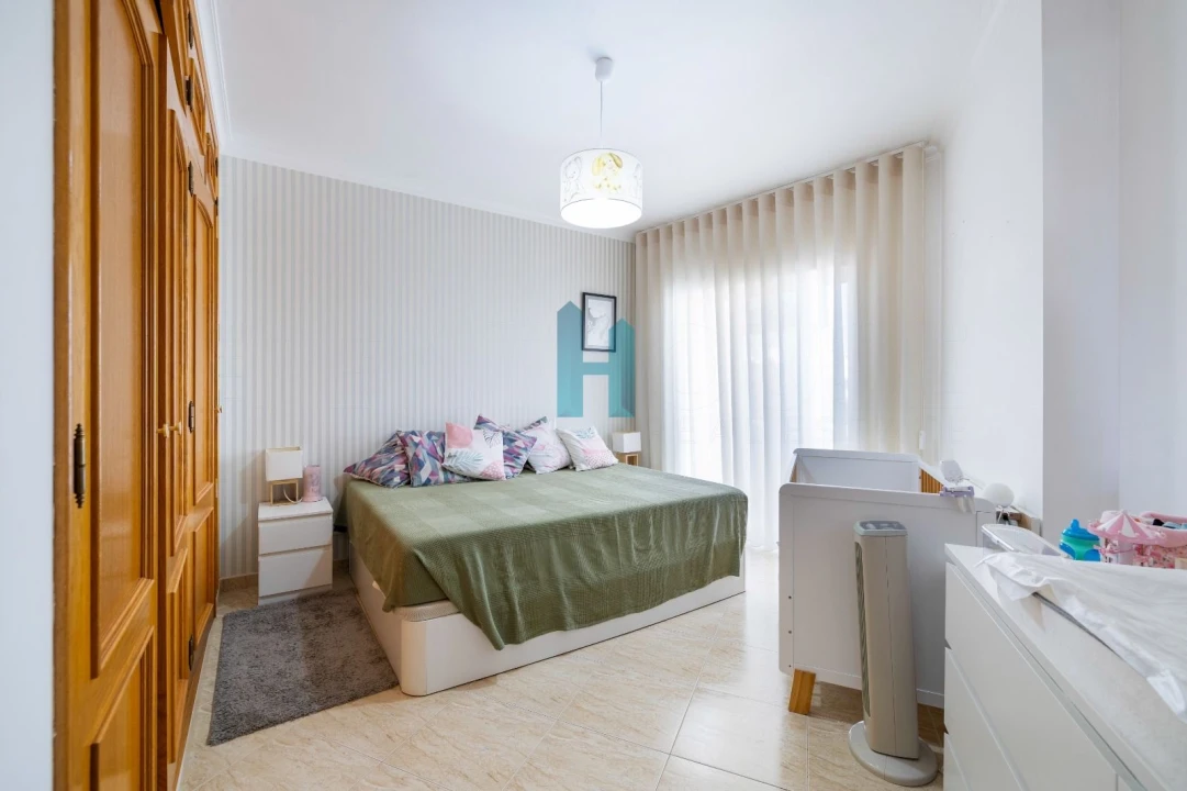 Apartamento T2 para Venda em Portimão Foto 12