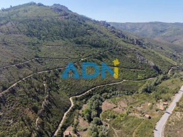 Terreno para Venda em Estreito-Vilar Barroco