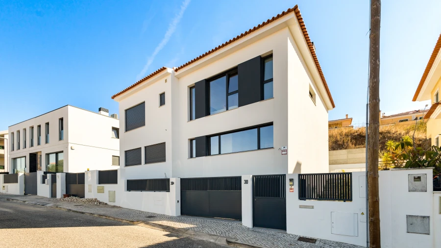 Moradia T3 para Venda em Oeiras e São Julião da Barra, Paço de Arcos e Caxias