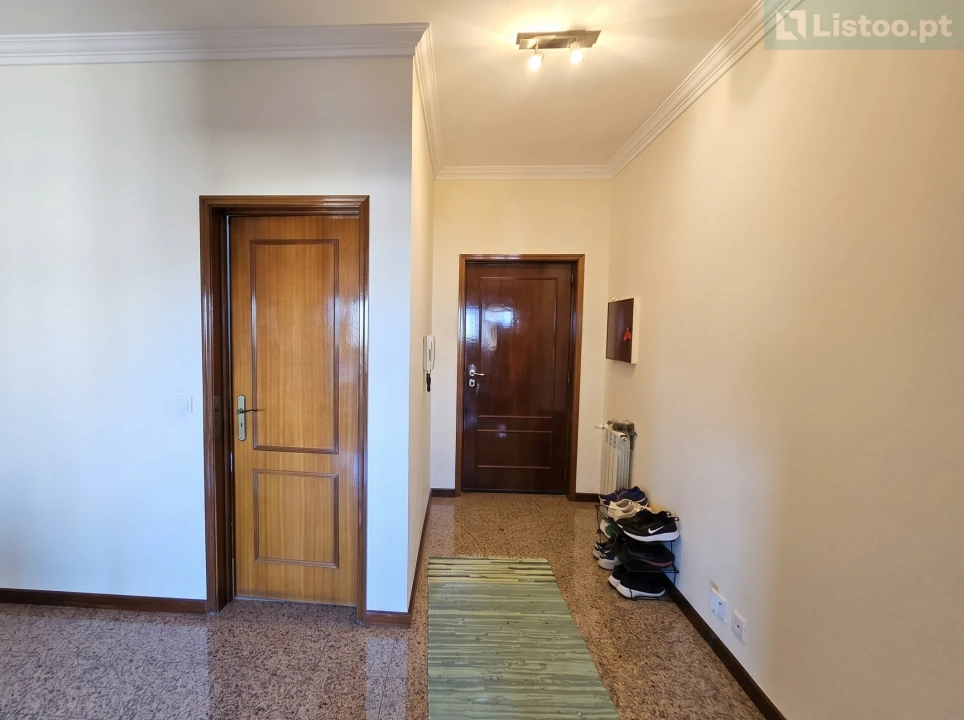 Apartamento T3 para Venda em Arcozelo Foto 2