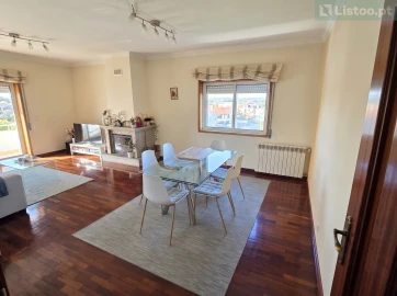 Apartamento T3 para Venda em Arcozelo