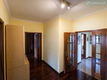 Apartamento T3 para Venda em Arcozelo