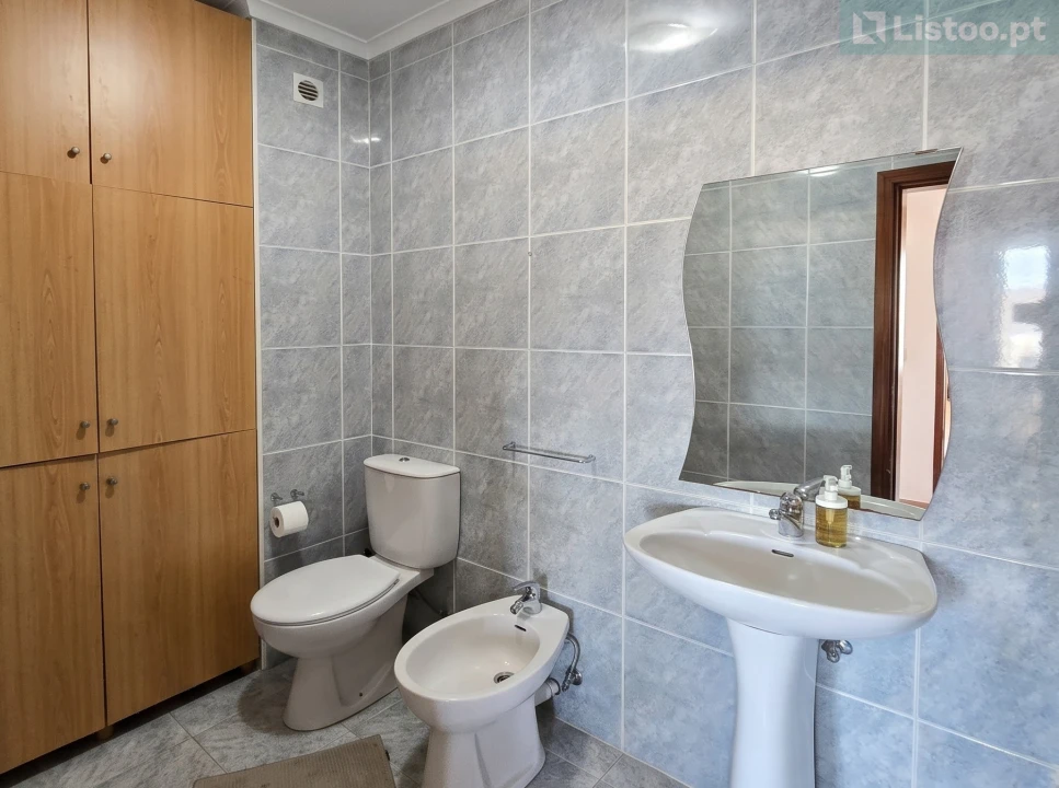 Apartamento T3 para Venda em Arcozelo Foto 19