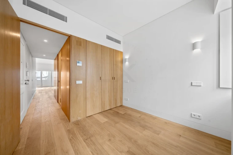 Apartamento T1 para Venda em Santo António Foto 14