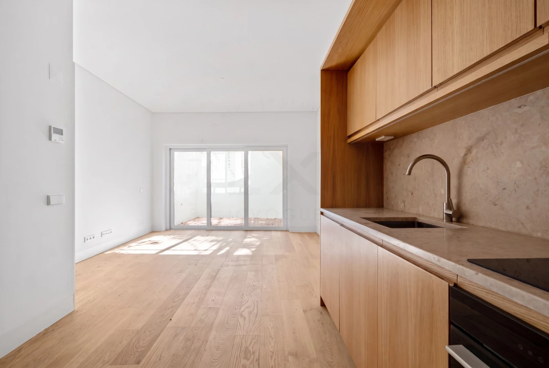 Apartamento T1 para Venda em Santo António Foto 4