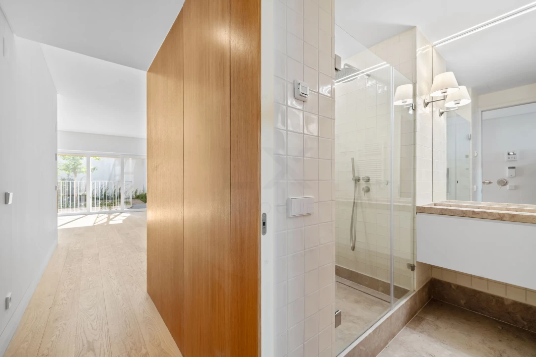 Apartamento T1 para Venda em Santo António Foto 13