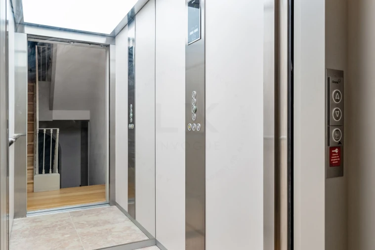 Apartamento T1 para Venda em Santo António Foto 24
