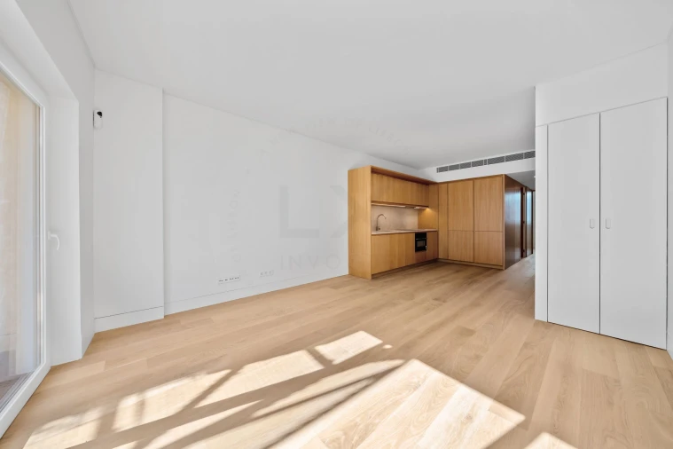 Apartamento T1 para Venda em Santo António Foto 9
