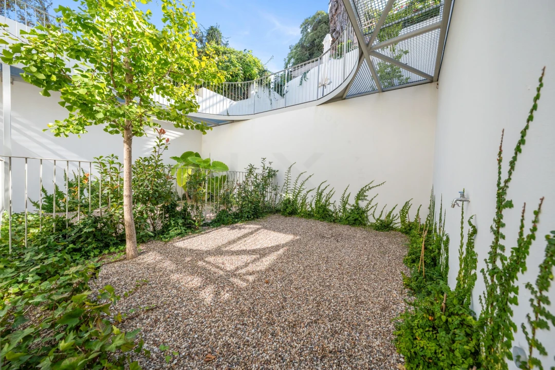 Apartamento T1 para Venda em Santo António Foto 20