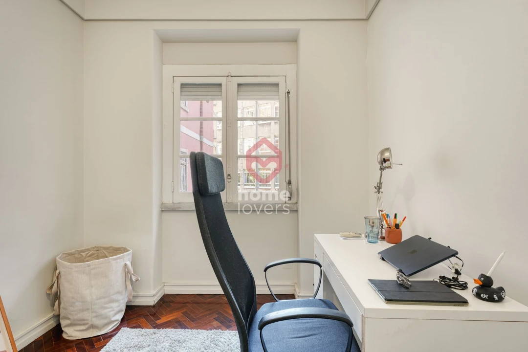 Apartamento T2 para Venda em Santo António Foto 21