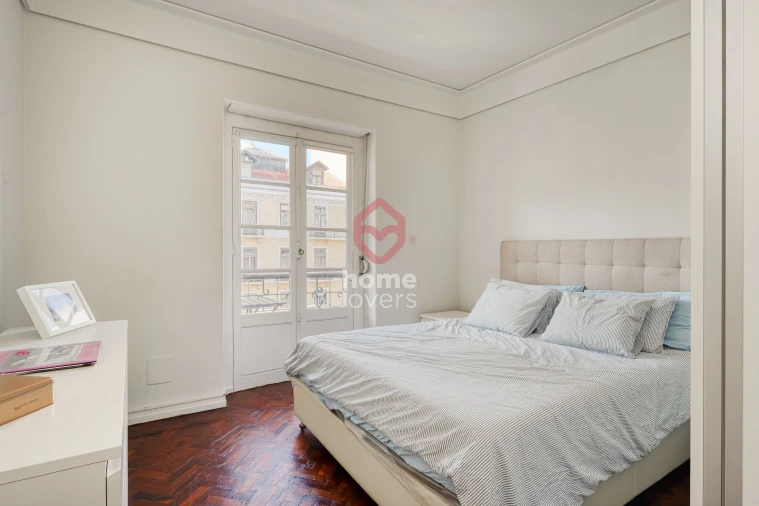 Apartamento T2 para Venda em Santo António Foto 18