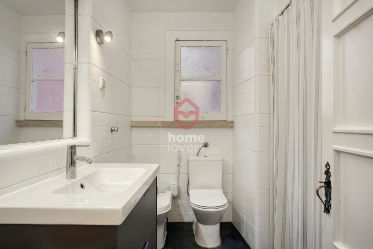 Apartamento T2 para Venda em Santo António Foto 20