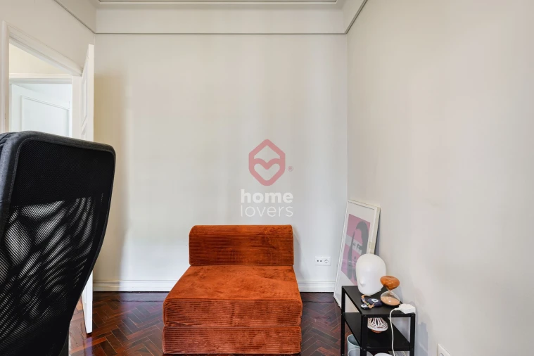 Apartamento T2 para Venda em Santo António Foto 23