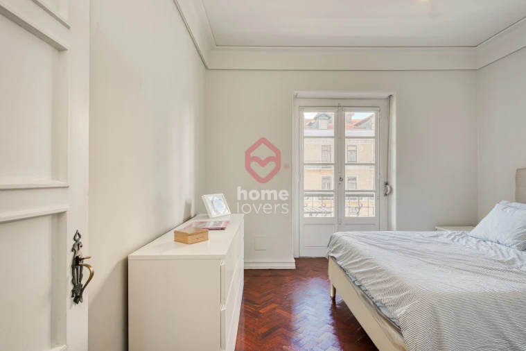 Apartamento T2 para Venda em Santo António Foto 17