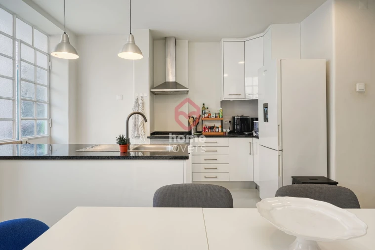 Apartamento T2 para Venda em Santo António Foto 11