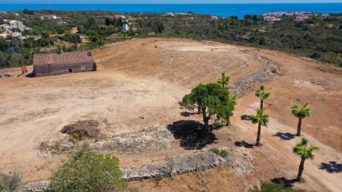 Moradia T4 para Venda em Lagoa e Carvoeiro