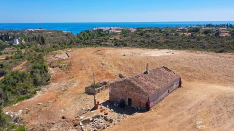 Moradia T4 para Venda em Lagoa e Carvoeiro