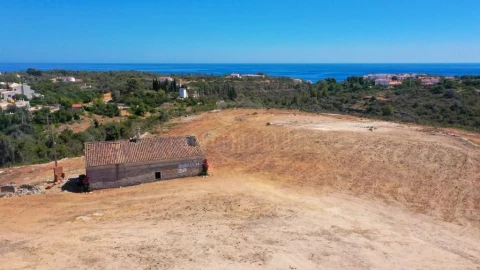 Moradia T4 para Venda em Lagoa e Carvoeiro