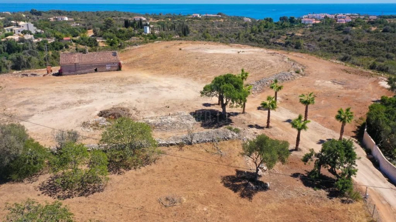 Moradia T4 para Venda em Lagoa e Carvoeiro Foto 36