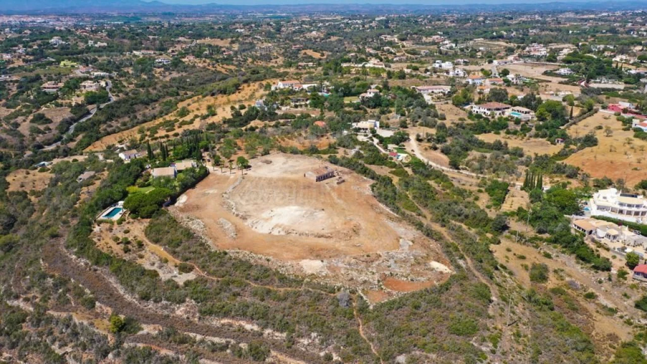 Moradia T4 para Venda em Lagoa e Carvoeiro Foto 4