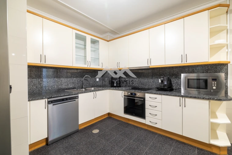 Apartamento T3 para Venda em Santa Marinha Foto 57