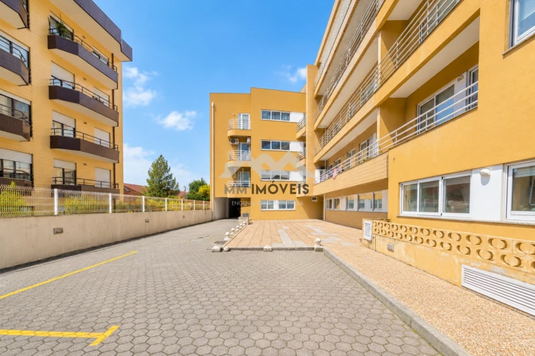 Apartamento T3 para Venda em Santa Marinha Foto 11