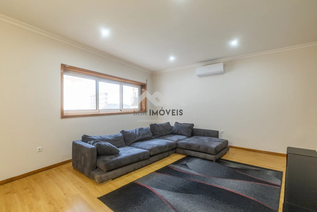 Apartamento T3 para Venda em Santa Marinha Foto 48
