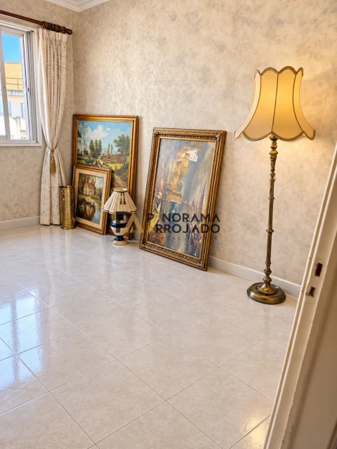 Apartamento T2 para Venda em Falagueira-Venda Nova