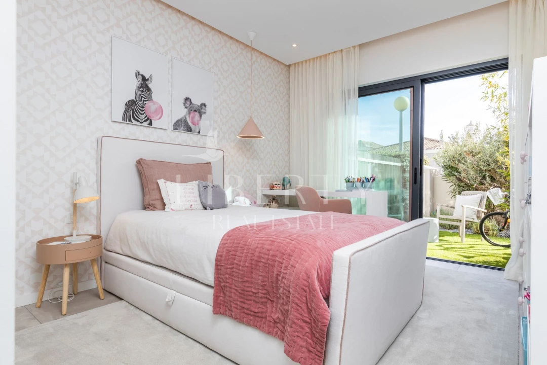 Moradia T4 para Venda em Almancil Foto 16