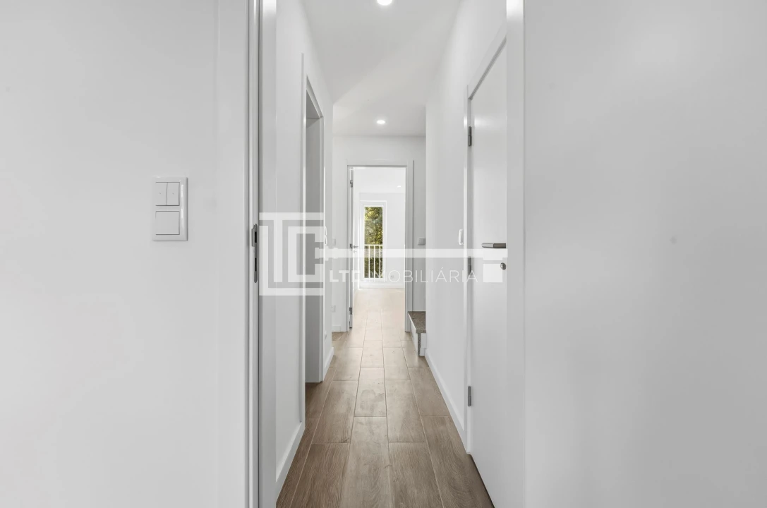 Apartamento T3 para Venda em Marvila Foto 12