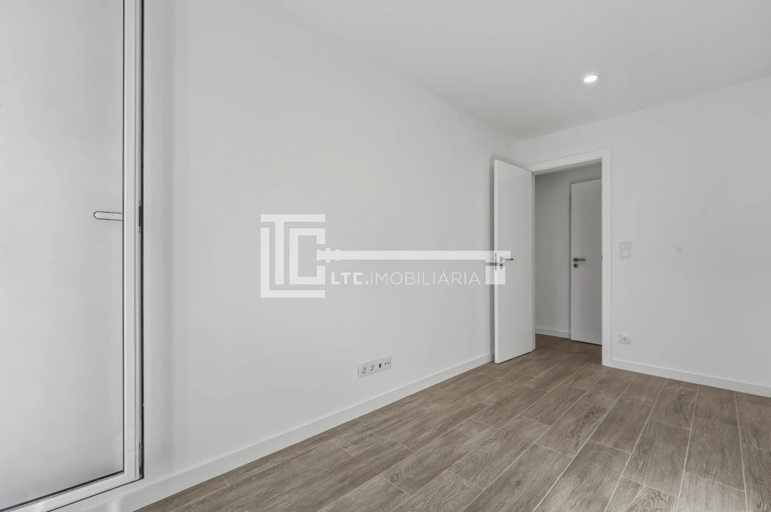 Apartamento T3 para Venda em Marvila Foto 18
