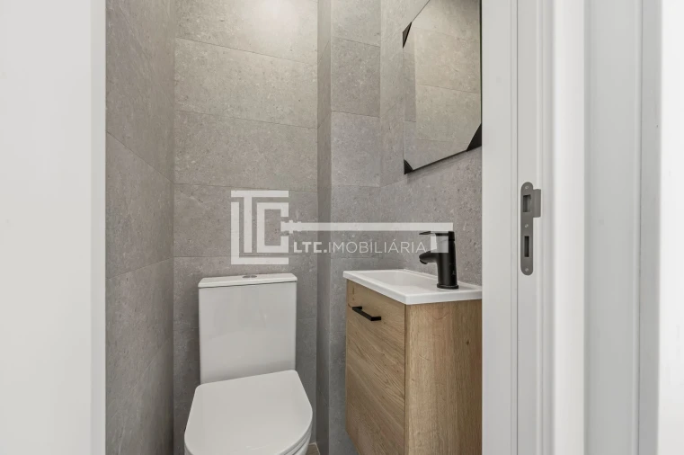 Apartamento T3 para Venda em Marvila Foto 14