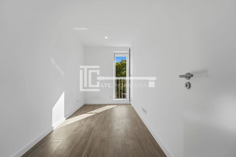Apartamento T3 para Venda em Marvila Foto 17