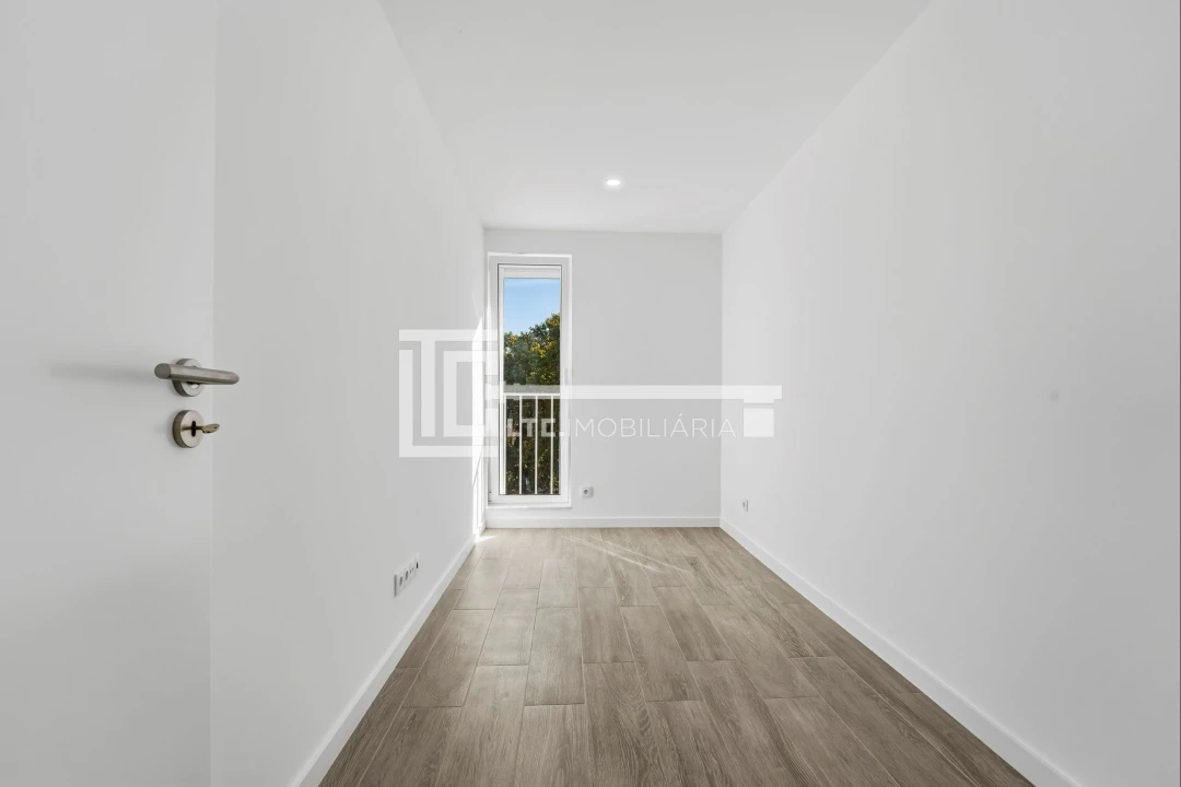 Apartamento T3 para Venda em Marvila Foto 15