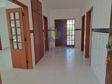 Moradia T6 para Venda em Quarteira