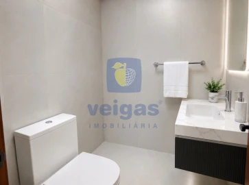 Moradia T6 para Venda em Quarteira
