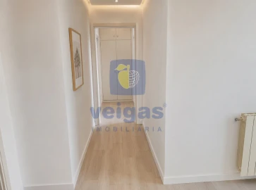 Moradia T6 para Venda em Quarteira