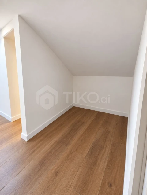 Moradia T4 para Venda em Ventosa