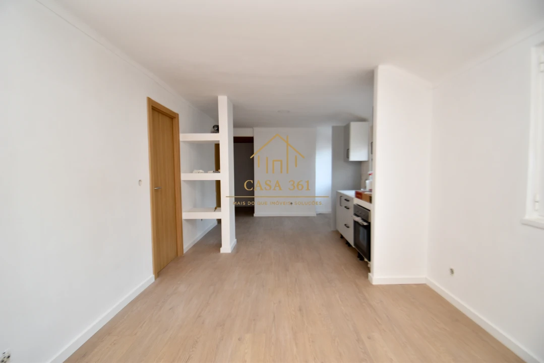 Apartamento T2 para Venda em Castanheira do Ribatejo e Cachoeiras Foto 7