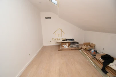 Apartamento T2 para Venda em Castanheira do Ribatejo e Cachoeiras