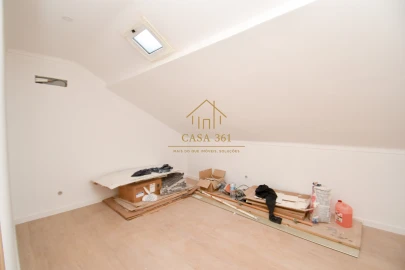 Apartamento T2 para Venda em Castanheira do Ribatejo e Cachoeiras