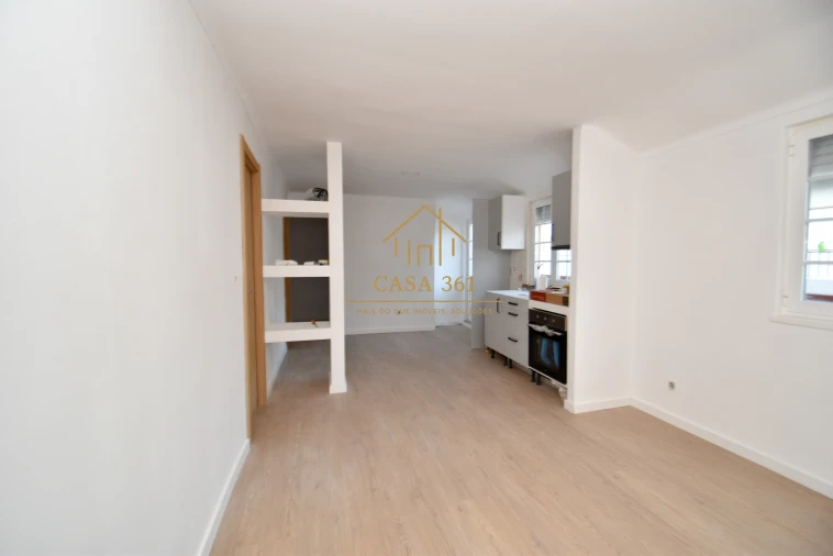 Apartamento T2 para Venda em Castanheira do Ribatejo e Cachoeiras Foto 6